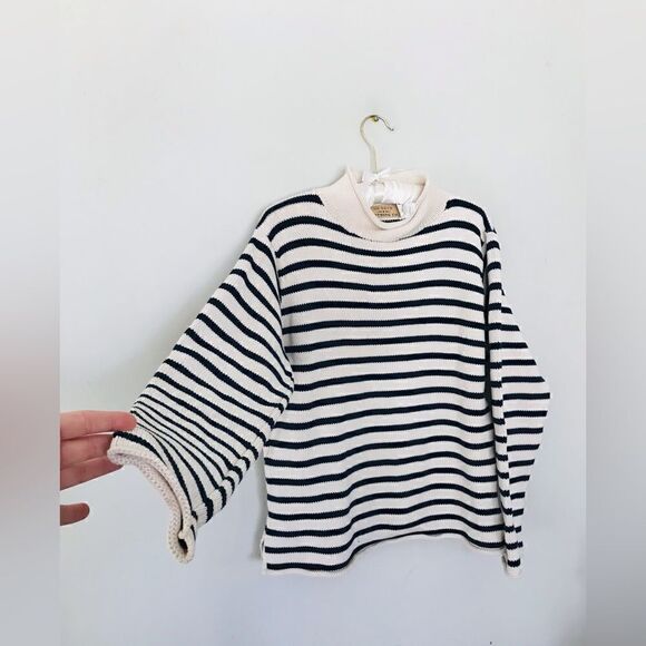 On deck clothing | navy and white turtleneck sweater | size large - Picture 6 of 7